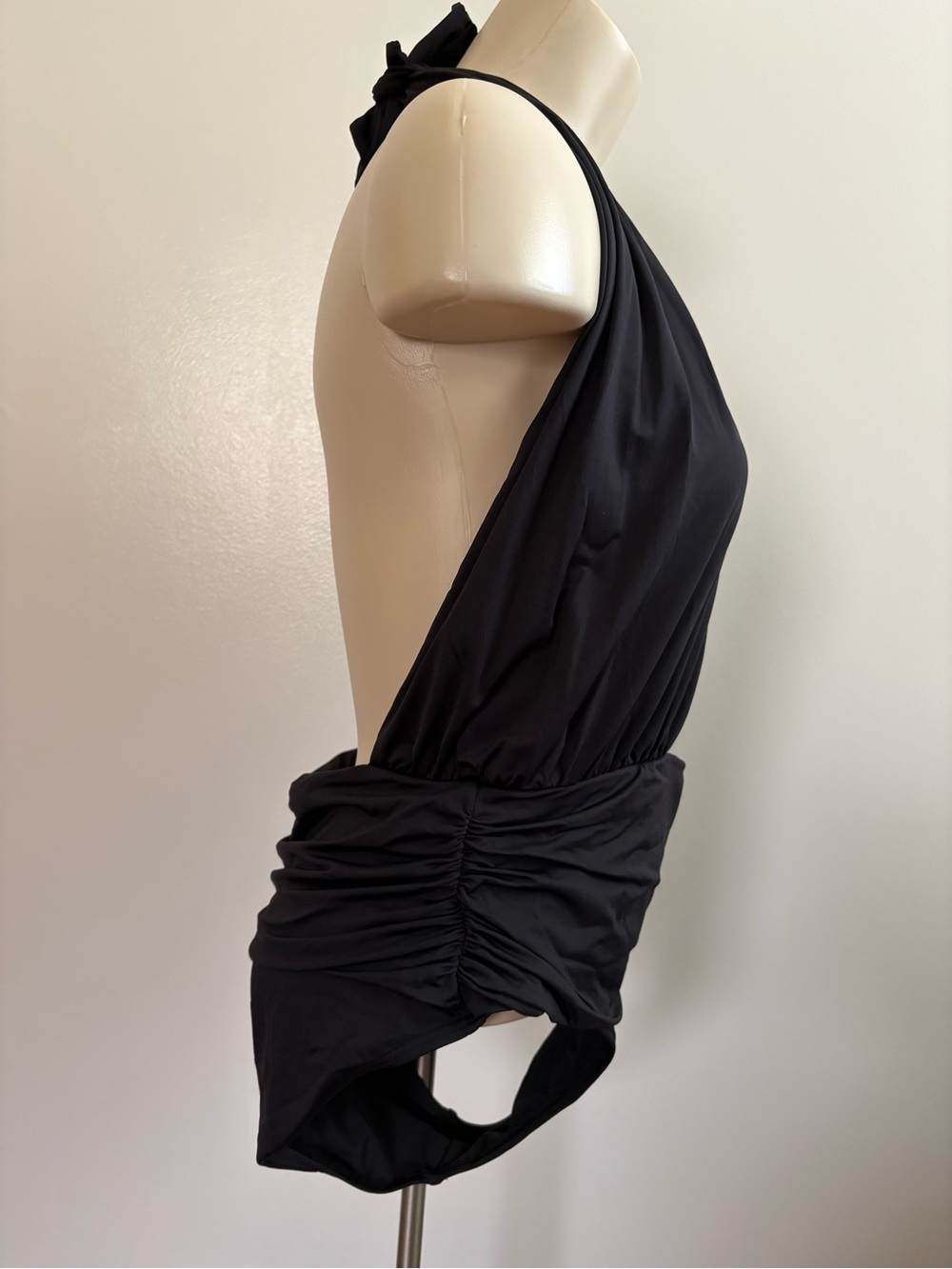 Banana Republic XL Black Halter One-Piece Swimsuit with Ruched Waist - Picture 2 of 9